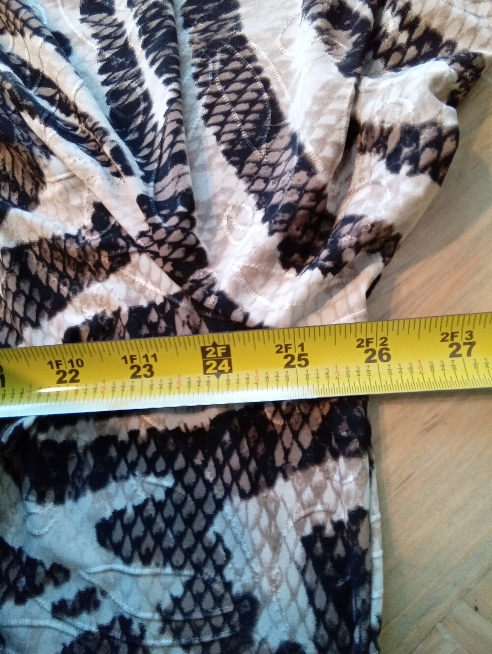 C Est. 1946 Snakeskin O-Ring Wrap Gathered Drape Style Blouse Plus Sz 18/20W - Picture 7 of 14